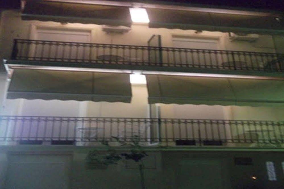 Vagia Kitsa Rooms Loutra Edipsou  Bagian luar foto